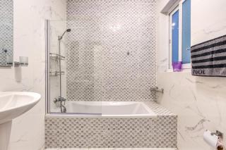 Central Modern 3 Bedroom Apartment in st Julians - St. Julianʼs - 9