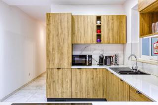 Central Modern 3 Bedroom Apartment in st Julians - St. Julianʼs - 8