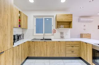 Central Modern 3 Bedroom Apartment in st Julians - St. Julianʼs - 4