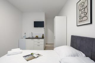 Providenca - Beachfront Apartments - 1