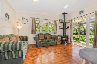 Back of Beyond Cottage - Rotoiti - 8