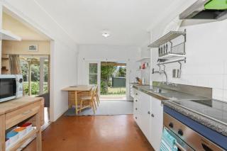 Back of Beyond Cottage - Rotoiti - 6