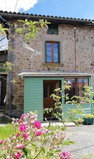 Petite maison à la campagne avec extérieur -  - 3