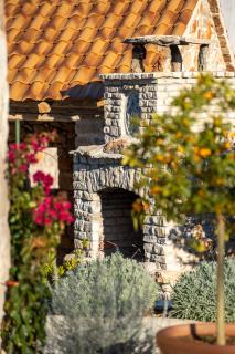 Villa Šjora - ''Autentic Dalmatian Stone Villa with Private Garden & BBQ'' - Vrboska - 2