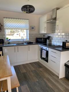 44 Gower holiday village Ty Gŵyr Cosy 2 bedroom Chalet - Swansea - 6