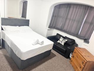 Serene Suite Rooms - 2