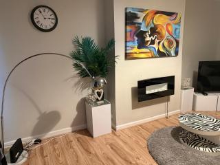 Perfect For Contractors and Leisure Stays Sheffield Home With King Or Twin bed Option - Longley - 8
