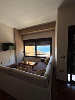 Megrooms - Sarandë - 8