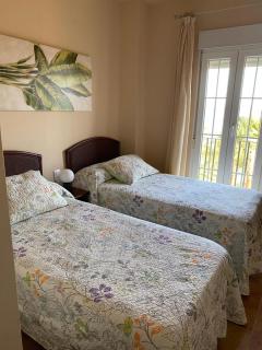 Magnifico piso en 1º linea de playa en Isla Canela - 6