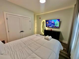 The Stylish Suite - 1BR with Free Parking - 3