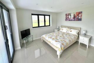 Pear Lodge - Somerset Holiday Homes - North Wootton - 5