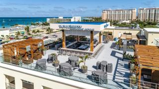 Location is everything! - Luxurious - Free parking - on the Strip! - Palm-Eagle Beach - 3