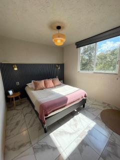 Hermoso Departamento, WiFi, terraza vista al Lago de Pátzcuaro, elevador, free parking - 3