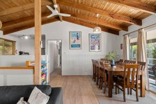 Rhyll Retreat with Water Views - 8