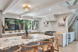 Studio City Stunning House with 5 bedrooms, Pool, Jacuzzi, Fire-pit, Guest House - 3