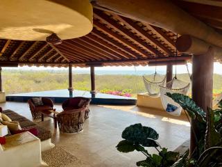 Beautiful and Secluded Luxury Beach Home near Troncones - Troncones - 1