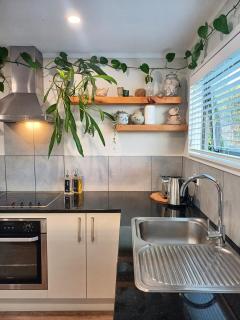 Sea Breeze Escape - 5