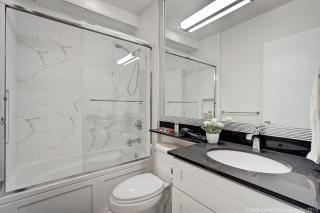 Homestay Vancouver Rooms M - Supprising Monthly Rate - West Vancouver - 6