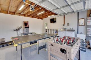 Double Flamingo HotTub BBQ Game Room Self Check-in - San Diego - 8