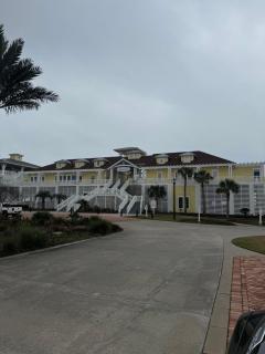 Pharoah's Palace at Pointe West Resort - 8