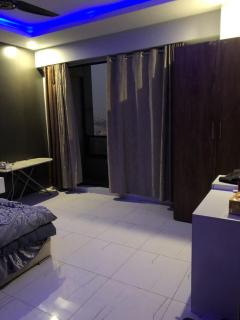 Luxurious 3BHK with Panoramic City Views - 8