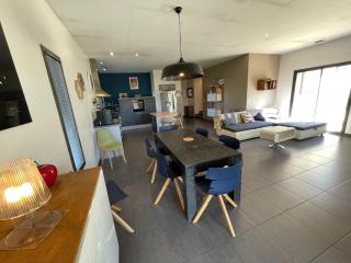 Villa in Vaison near Roman Ruins & Pool - Vaison-la-Romaine - 2