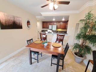 Venetian Vacation La Jolla One bedroom condo luxury furnished central near beach and UTC mall - San Diego - 7