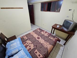 HOSPEDAJE ALVARADO - Matrimonial - 301 - Bueno Bonito y Barato - 9