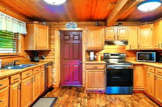 Wonderland Cabin - Sevierville - 2