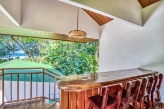 Luxury Beachfront Apartment with Oceanview Terrace - Talamanca - 2