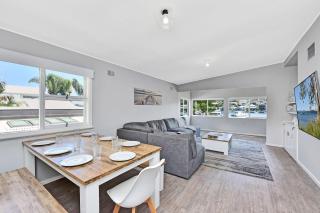 Balmoral Waterfront Escape at Lake Macquarie - 4