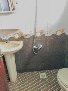 Grand villa in hawaliya - 1