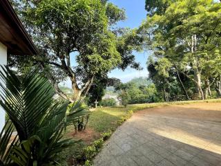 A gateway to paradise - 8