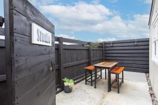 Skyline Breeze Studio - Woodville - 2