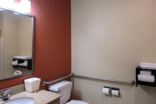 Quality Inn & Suites Benton Harbor - St Joseph - 6
