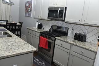 Sisters Savvy Home - Lawrenceville - 5