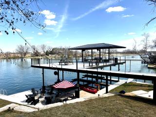 Happy Waves - New Braunfels - 7