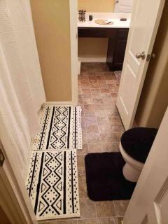 Luxury Stay - near Houston Airport - Humble - 3