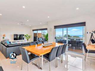 Modern Coastal with Sparkling Sea Views in Victor Harbor - Victor Harbor - 7