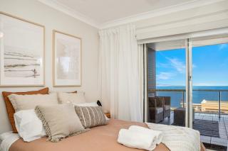 4 bedroom Chic Ocean View Home with Heated Pool, Fireplace and Hot Tub! - Hardys Bay - 5