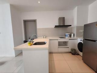 Modern&Cozy 2B1B Flat in KK - Infinity pool - Kota Kinabalu - 8