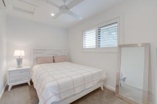 Christmas Special! Spacious 4-BR Family Oasis - Gold Coast - 8
