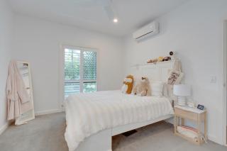 Christmas Special! Spacious 4-BR Family Oasis - Gold Coast - 7