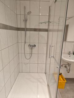 Exklusives Apartment in Geilenkirchen für 6 Personen mit Dachterasse und Wintergarten - Geilenkirchen - 6