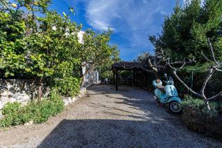 La Petite Marjolaine Pretty Garden Level in Vence - 6