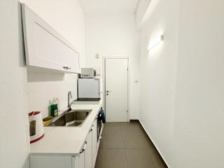 HaYarkon Seaside - 1 Bedroom & Balcony By Vacay - Tel Aviv - 6