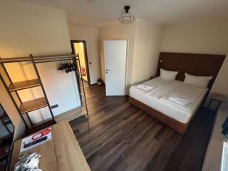 Hotel Capitol Zentrum - 24h - - Friedrichshafen - 5