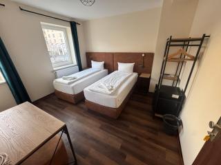 Hotel Capitol Zentrum - 24h - - Friedrichshafen - 6