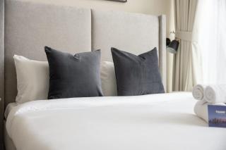 StayShort - Well-furnished and Luxurious Studio in JVC - 2