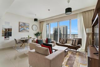 Elegant Creekside 1BR with Panoramic Views - 9